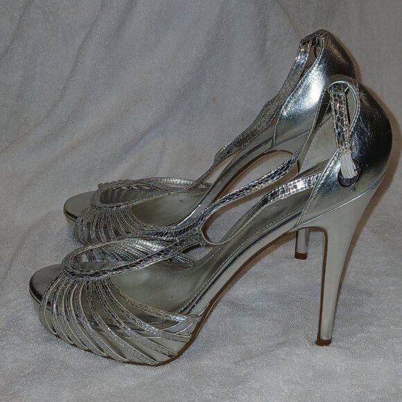Aldo Silver Leather Open Toe Ankle Strap Heels - Picture 3 of 6